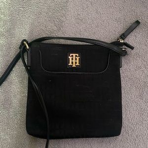 Tommy Hilfiger cross body purse